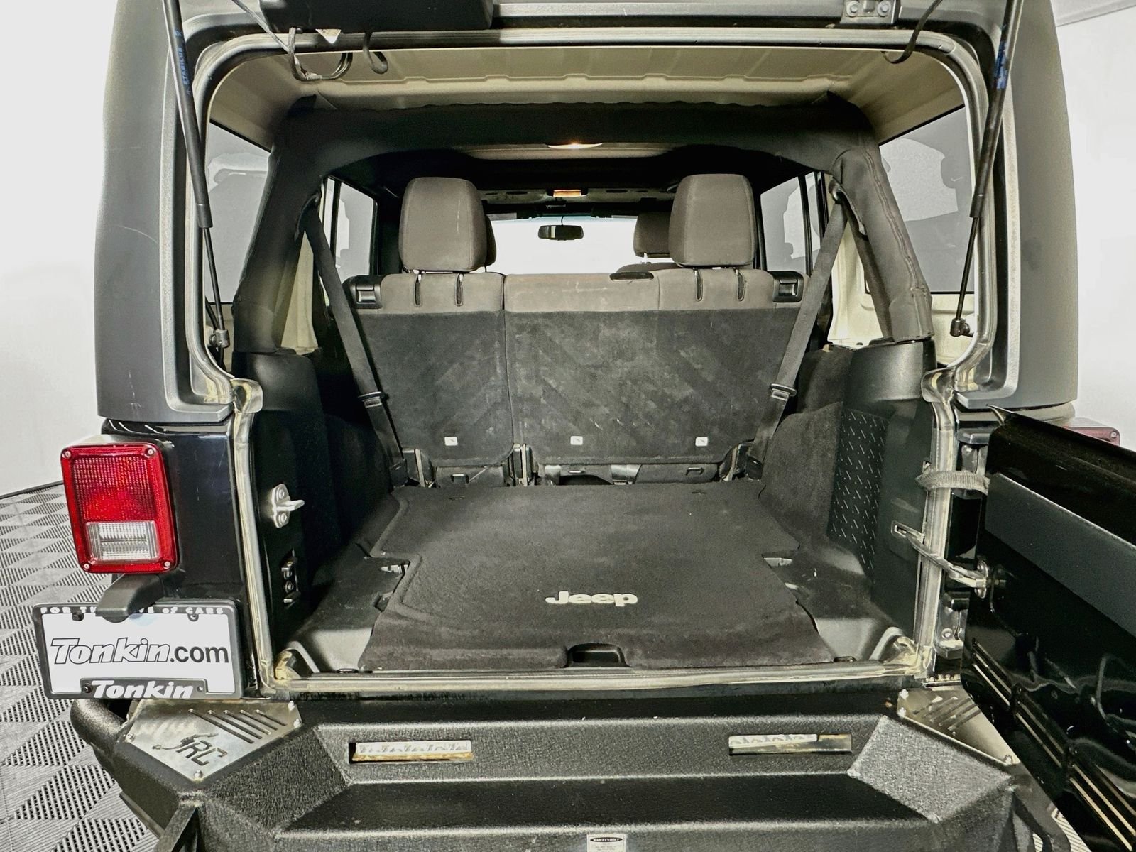 Used 2017 Black Clearcoat Jeep Unlimited Sport image 21