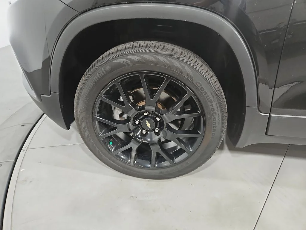 Used 2022 Black Metallic Chevrolet LT image 26