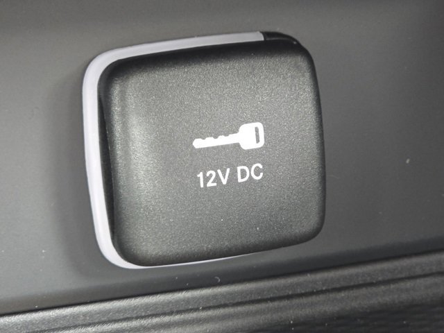 New 2026 Baltic Gray Metallic Clear-Coat Exterior Paint Jeep Laredo image 15