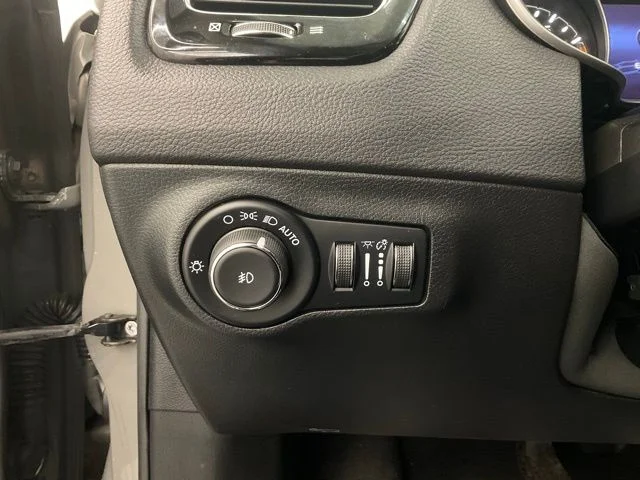 Used 2021 Gray Jeep Limited image 14