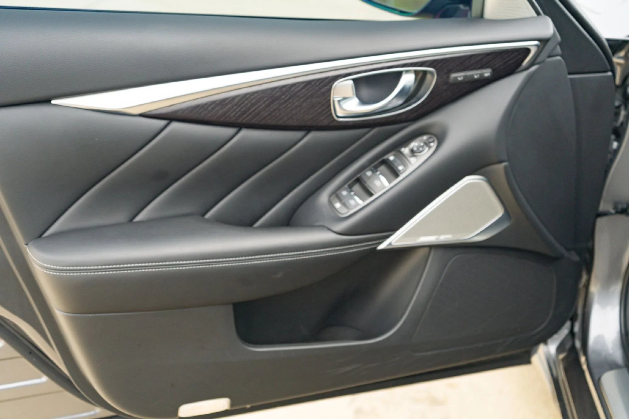 Certified Used 2023 Gray INFINITI SENSORY image 20