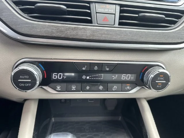 Used 2023 White Nissan 2.5 SL image 20