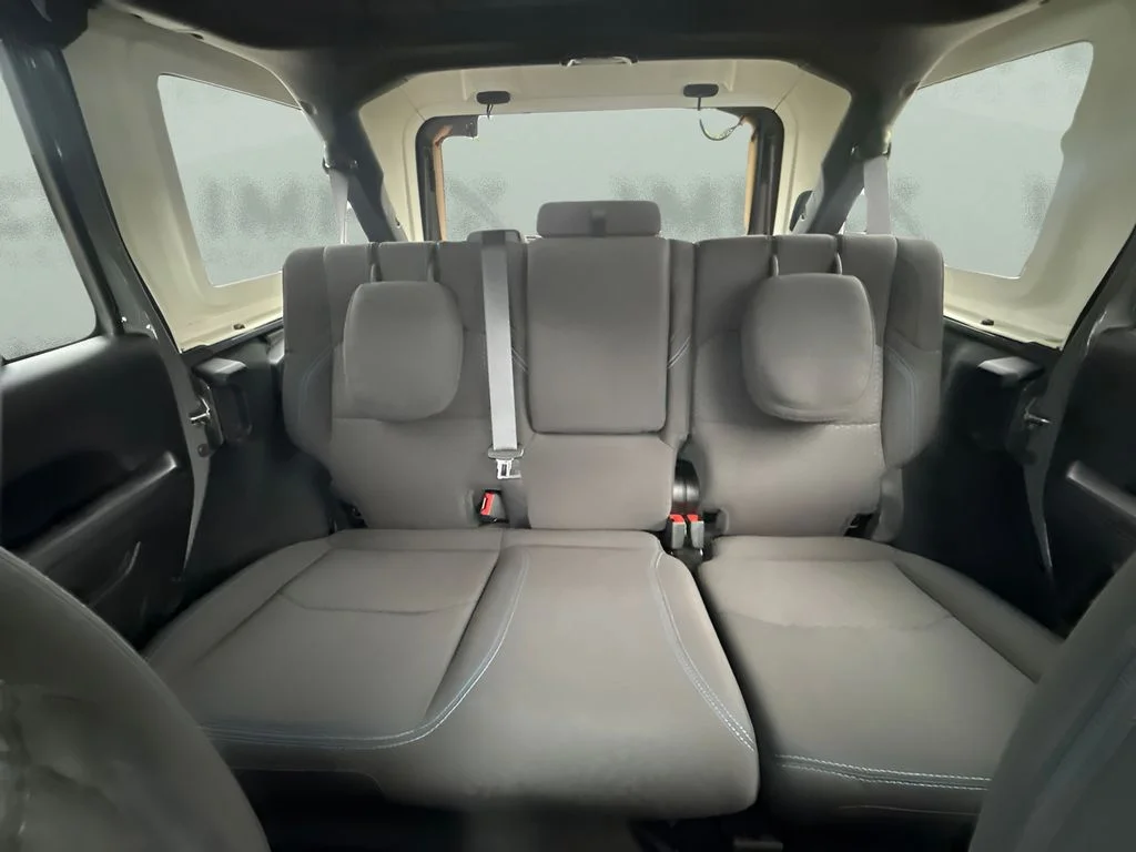 Used 2023 Gray Jeep Rubicon 4xe image 6