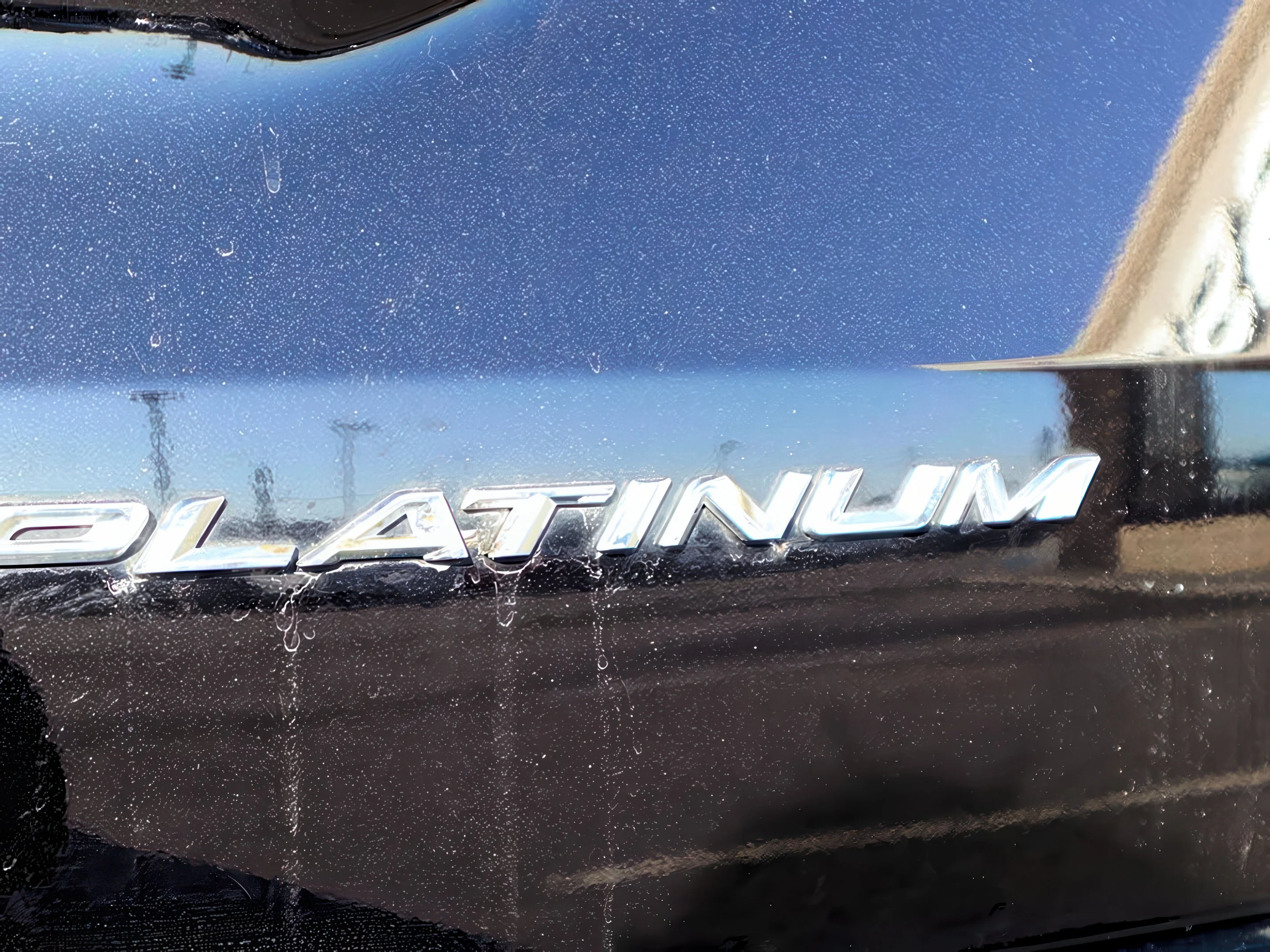 Used 2025 Agate Black Metallic Ford Platinum image 31