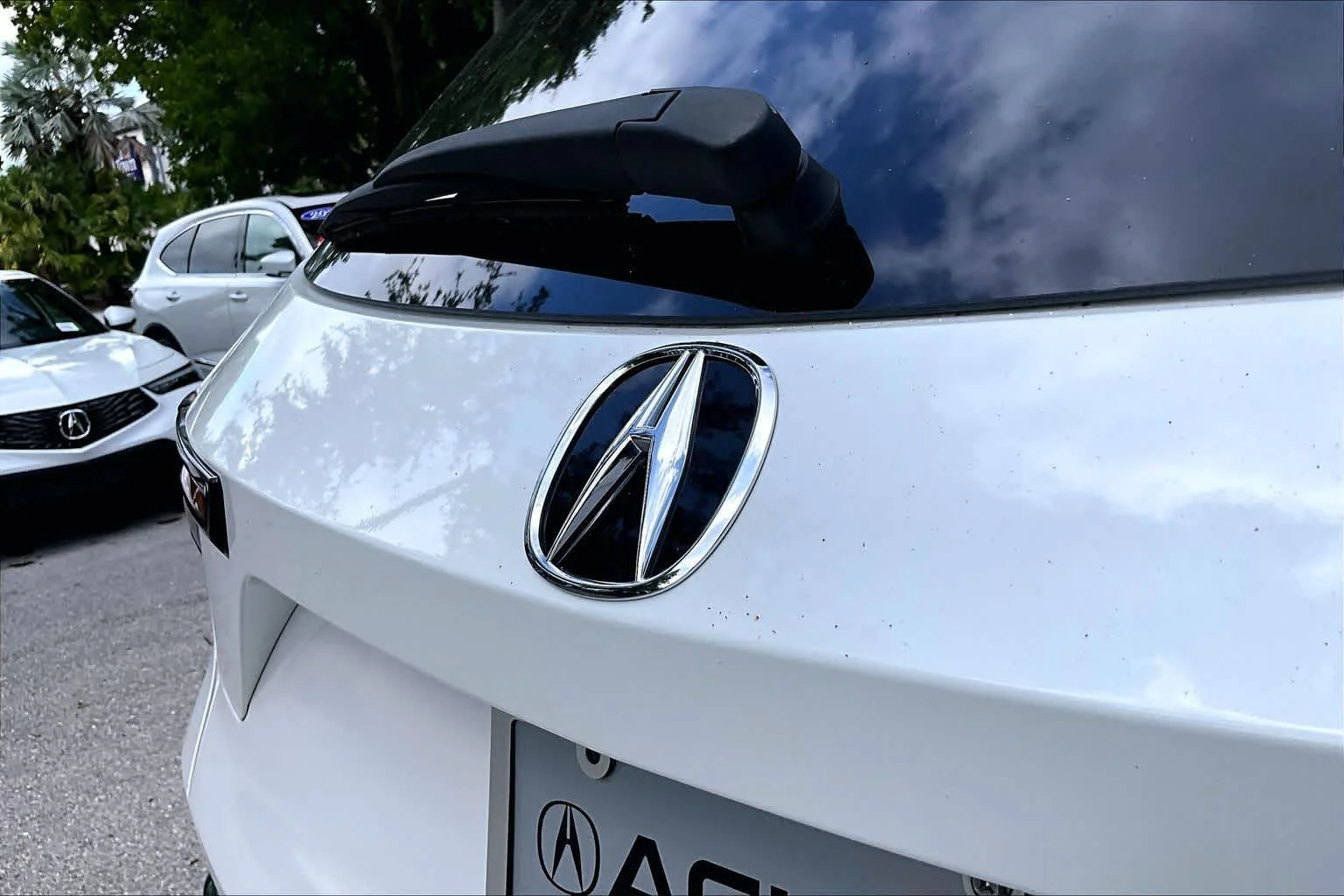 Used 2024 Platinum White Pearl Acura  image 31