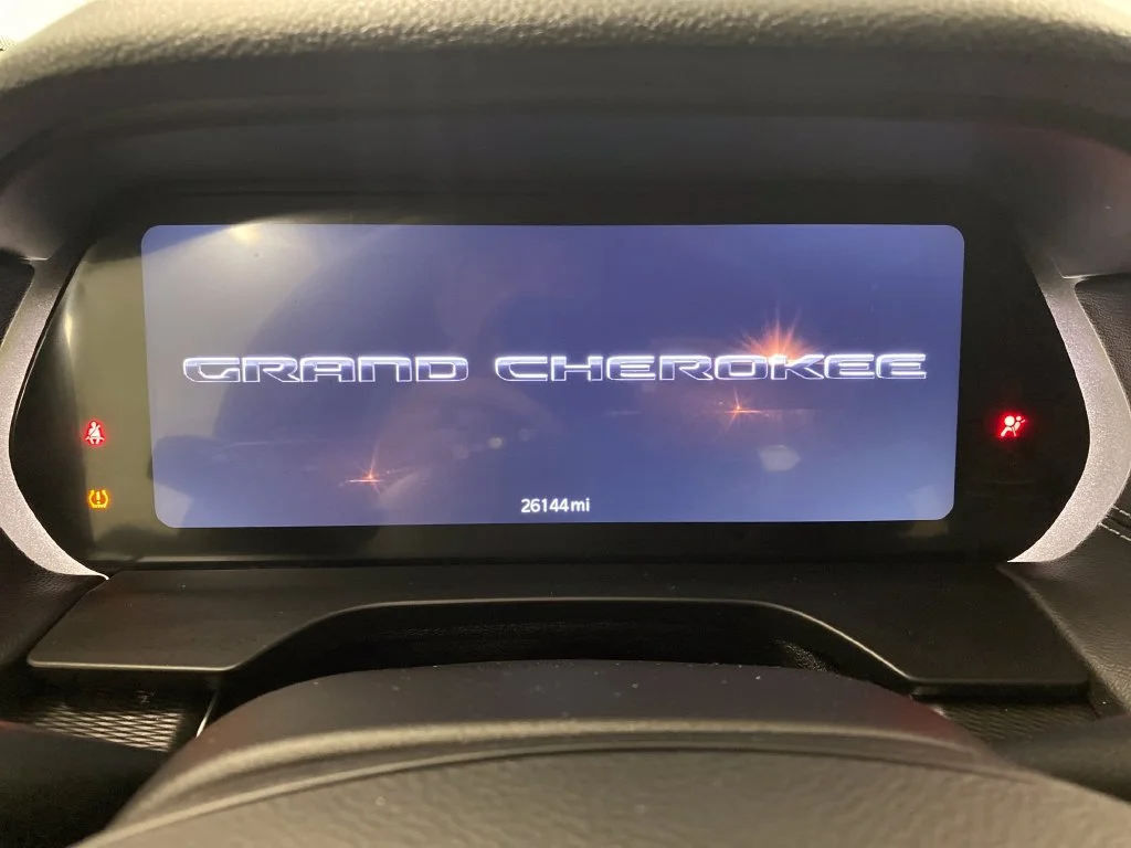 Used 2025 Gray Jeep Laredo image 19