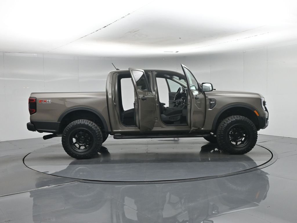 New 2026 Marsh Gray Ford XLT image 4