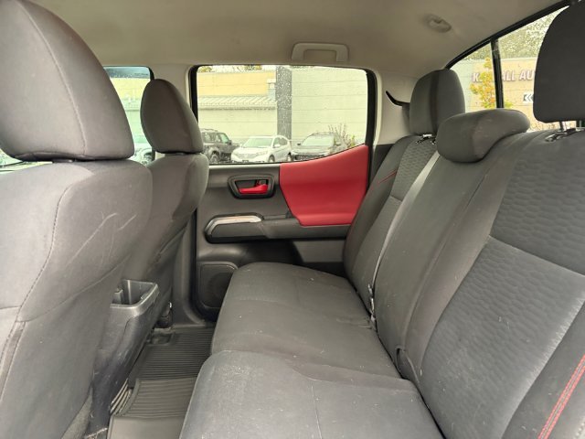 Used 2019 Black Toyota SR5 image 22
