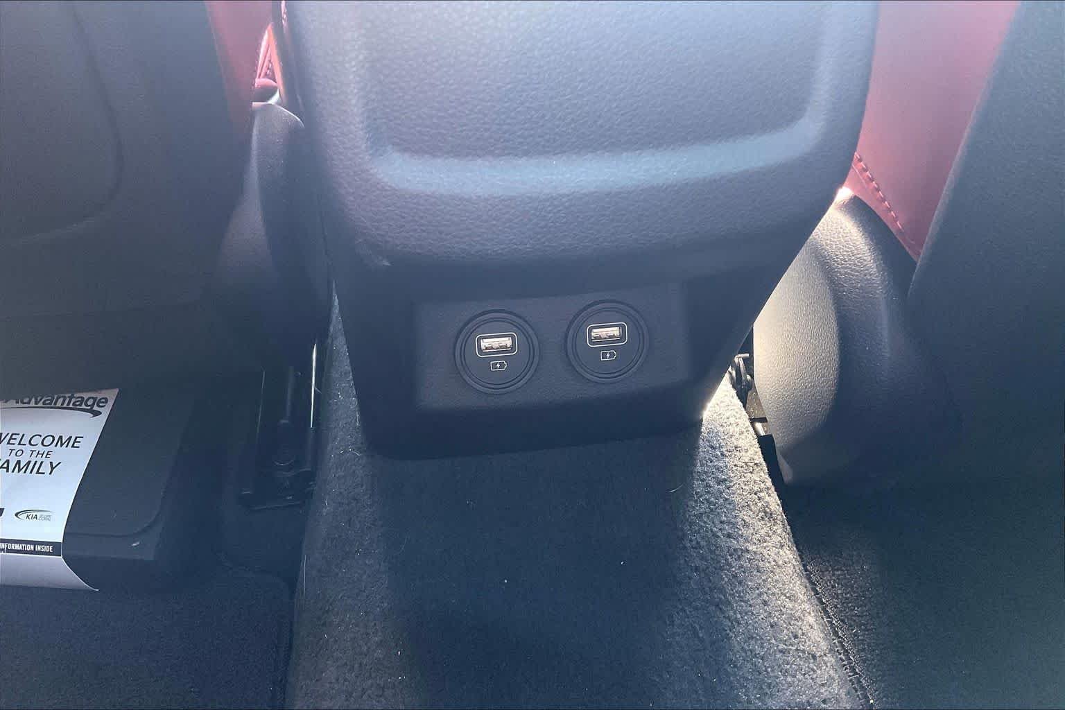 Used 2023 Wolf Gray Kia GT-Line image 35