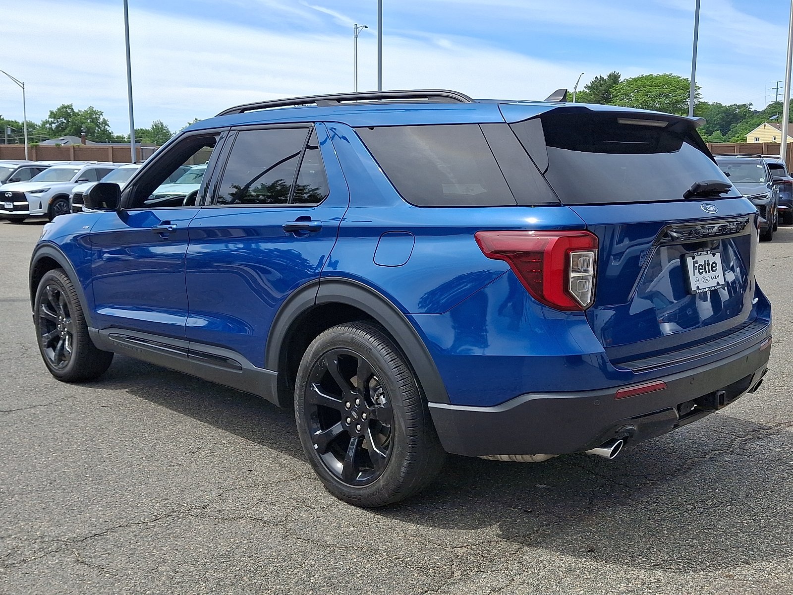 Used 2023 Atlas Blue Metallic - B3 Ford ST-Line image 6