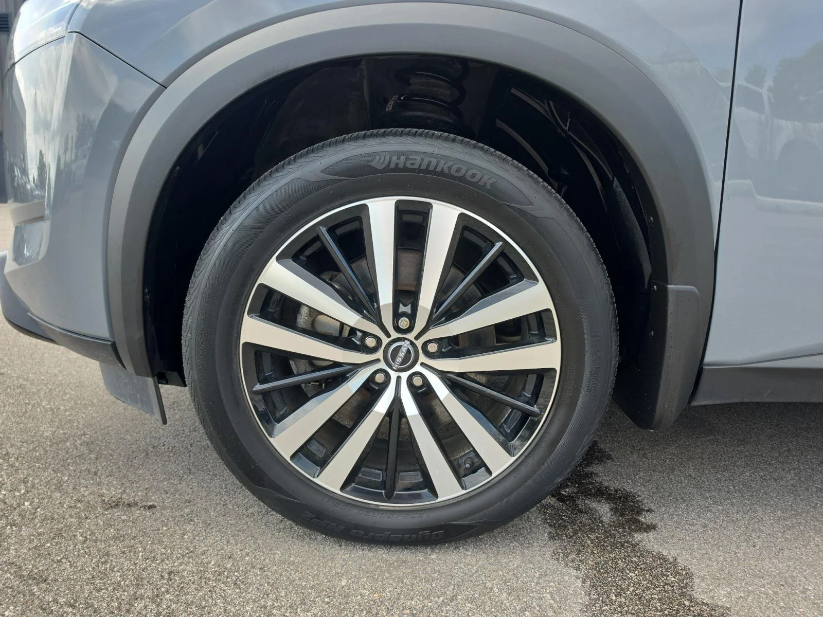 Used 2024 BLUE NISSAN PLATINUM 4WD image 30