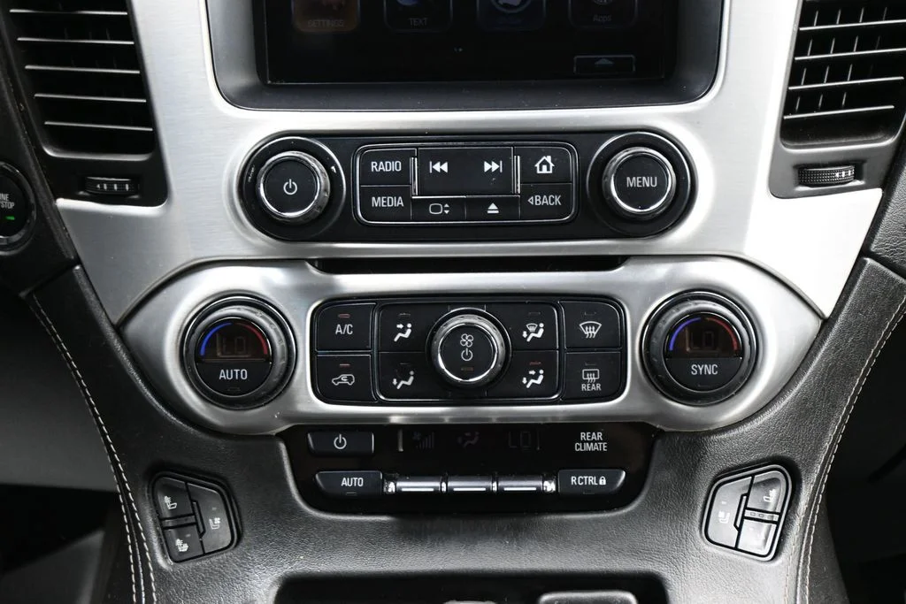 Used 2019 Black GMC SLT image 20
