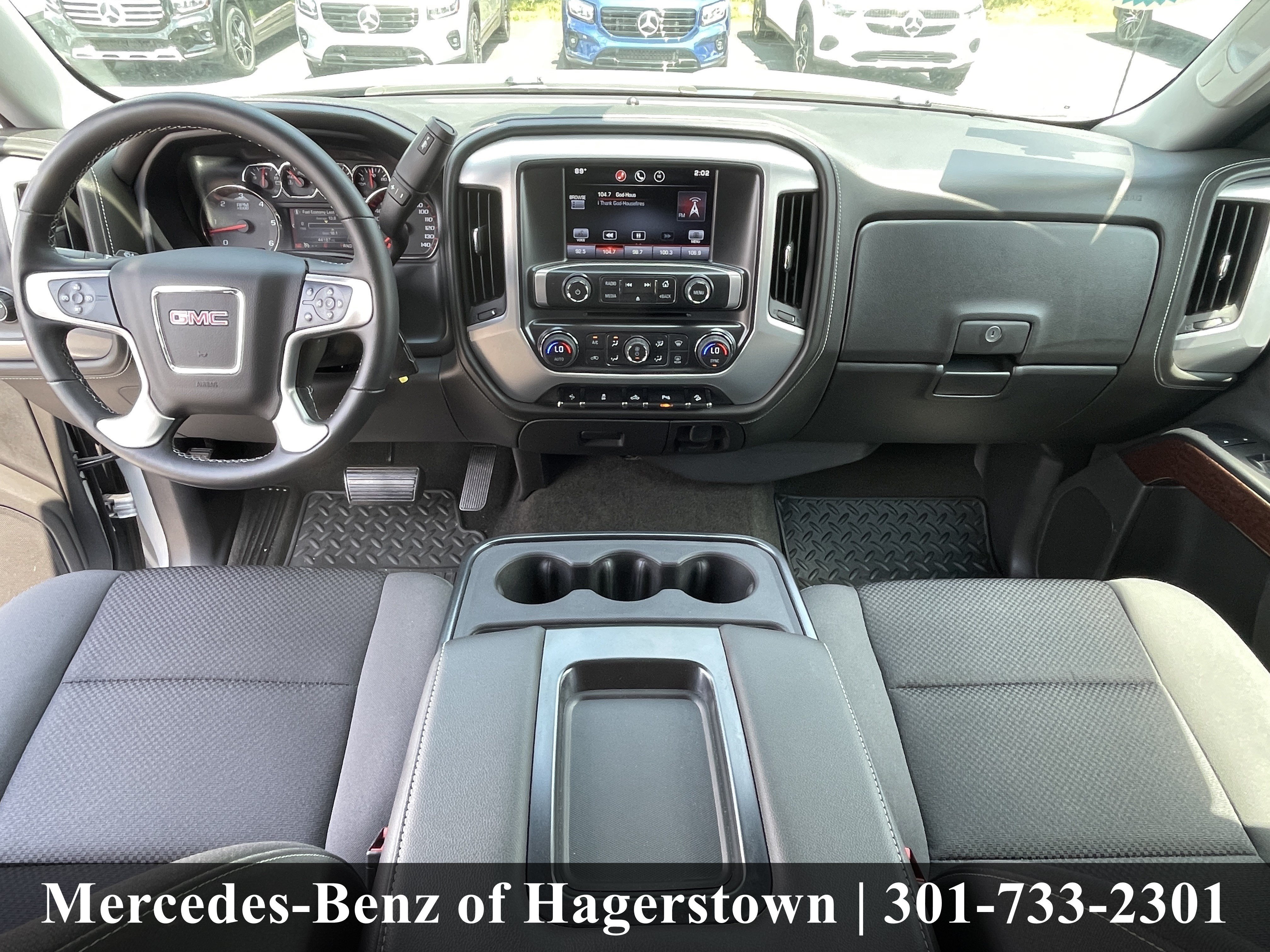 Used 2015 Quicksilver Metallic GMC SLE 4WD Crew Cab 153.0 image 6