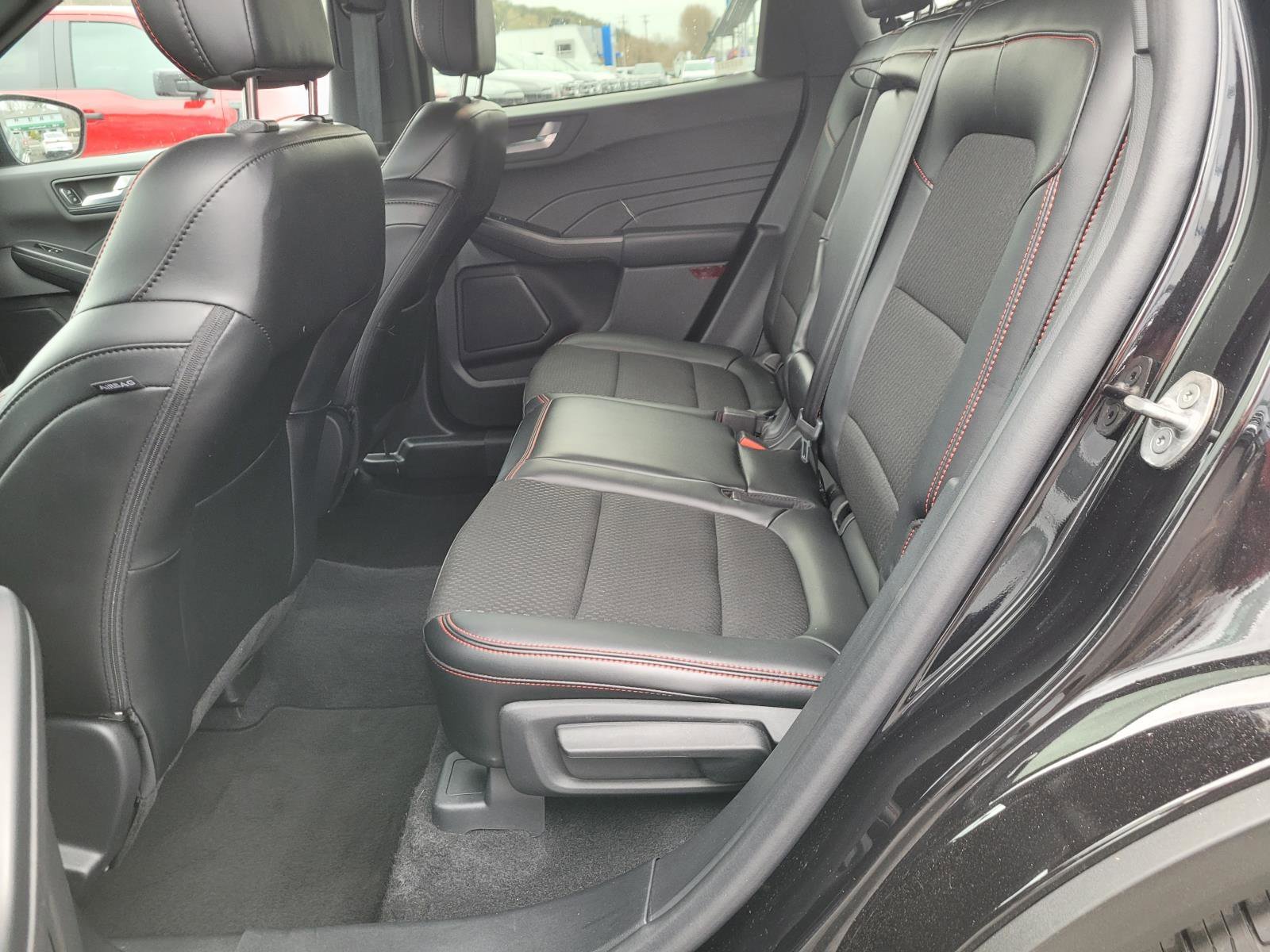 Used 2025 Black Metallic Ford ST-Line image 13