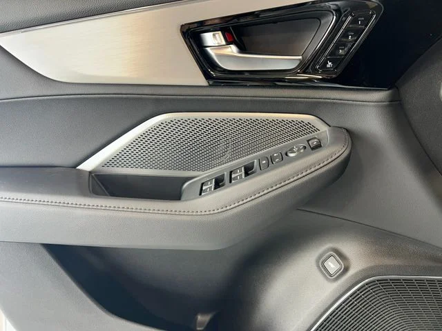 New 2026 Solar Silver Metallic Acura Base image 17