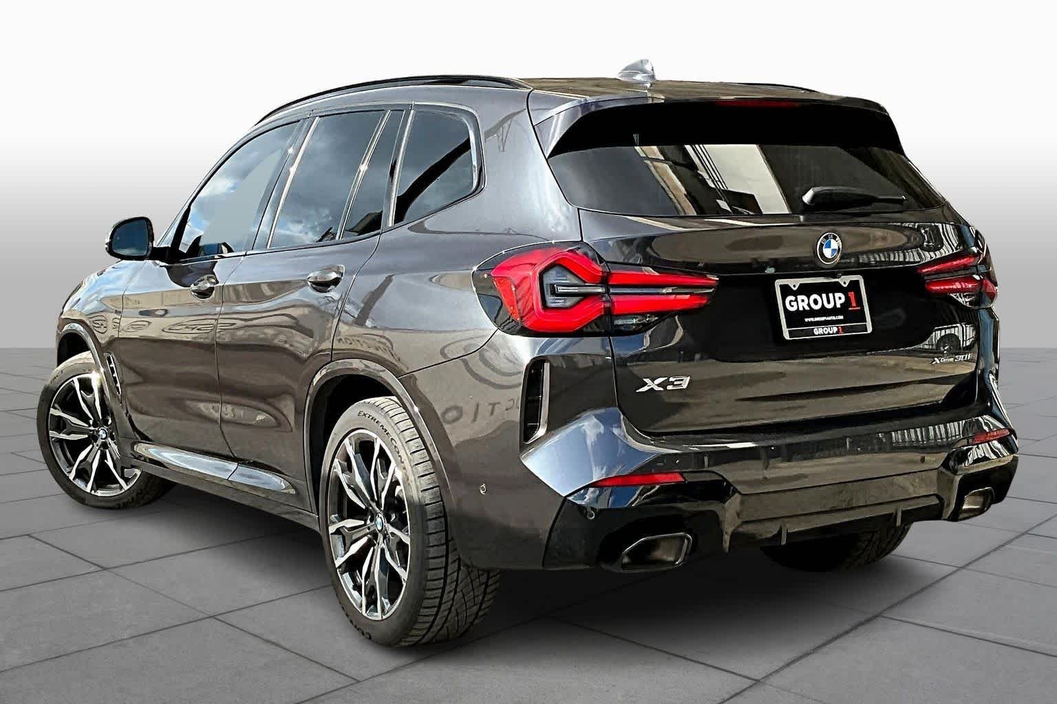 Used 2024 Dark Graphite Metallic BMW xDrive30i image 11