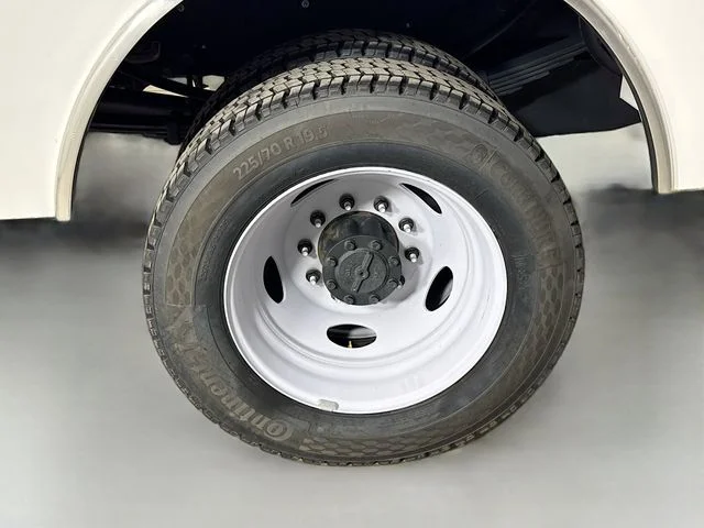New 2025 White Ford XL image 24