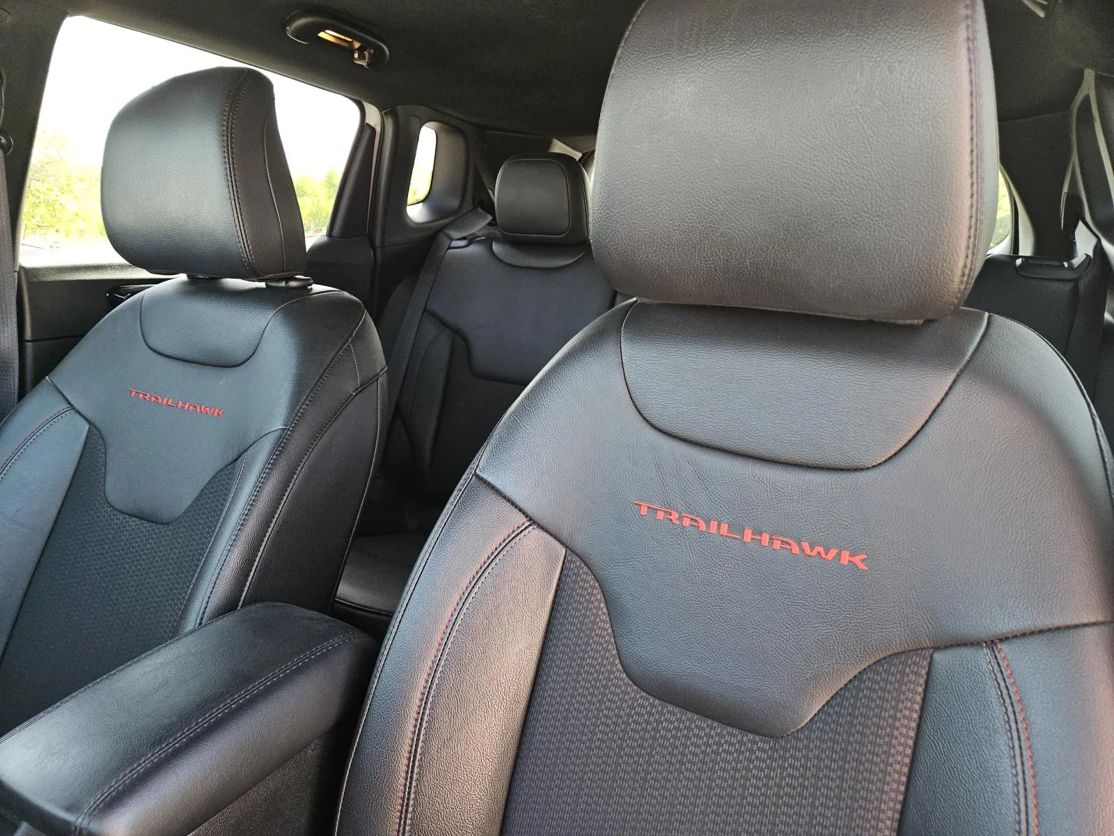 2025 Jeep Compass Trailhawk - Photo 28