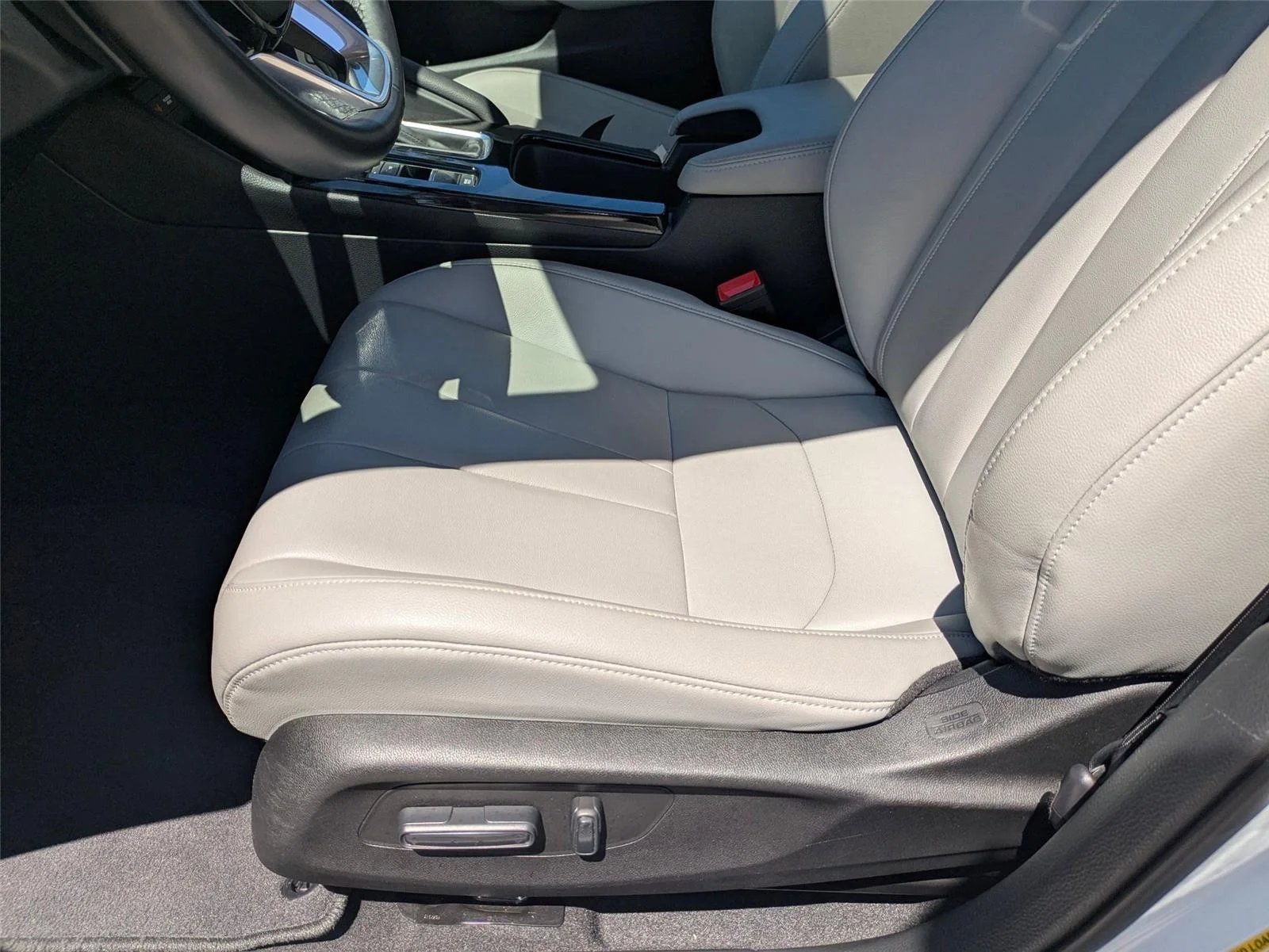 Used 2024 Platinum White Pearl Acura  image 15
