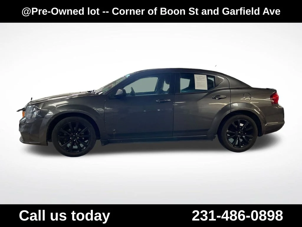 Used 2014 Gray Dodge SE image 2