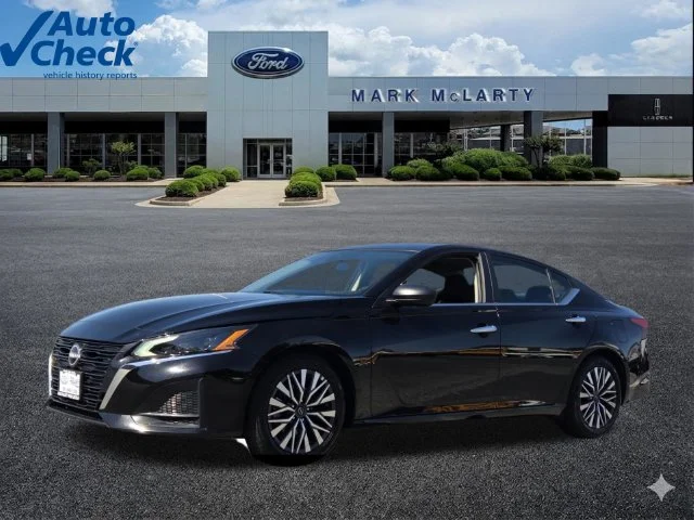 2025 Nissan Altima