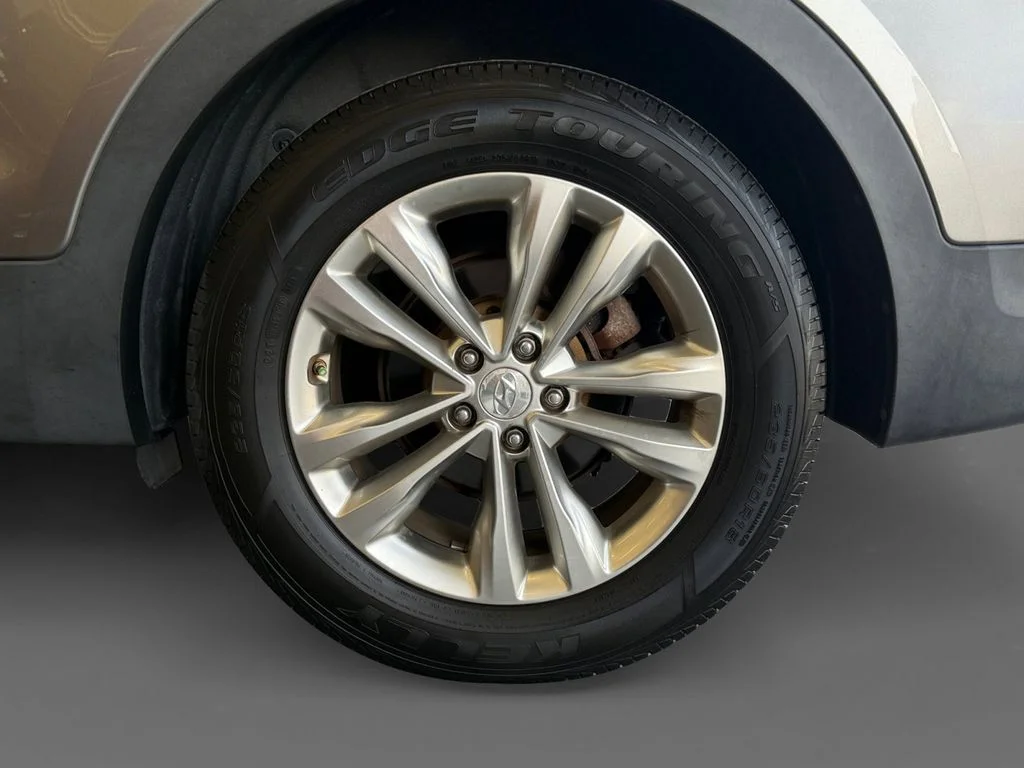 Used 2018 Gray Hyundai 2.0T image 16