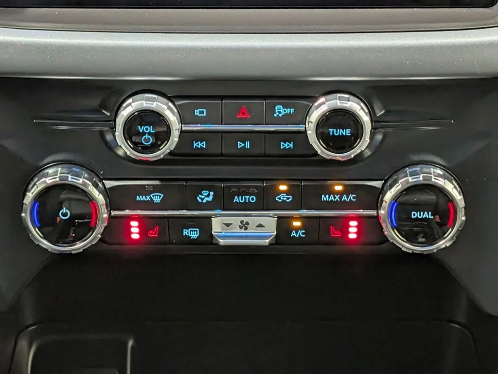 New 2026 Avalanche Ford XLT image 6