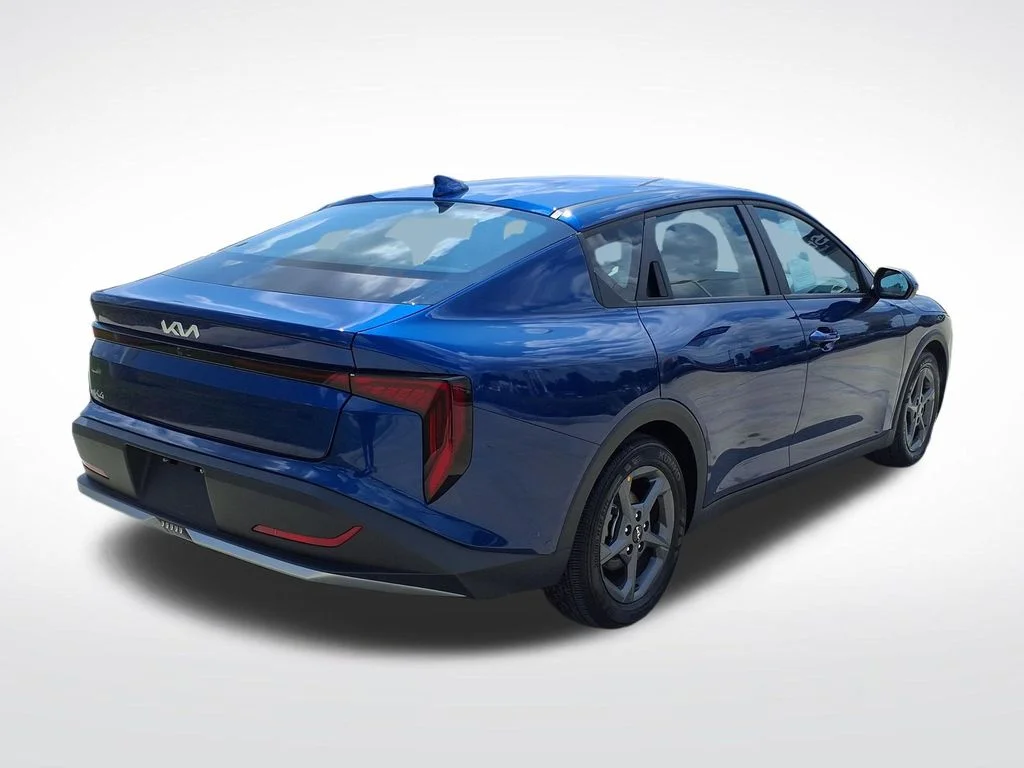 Used 2025 Blue Kia LXS image 9