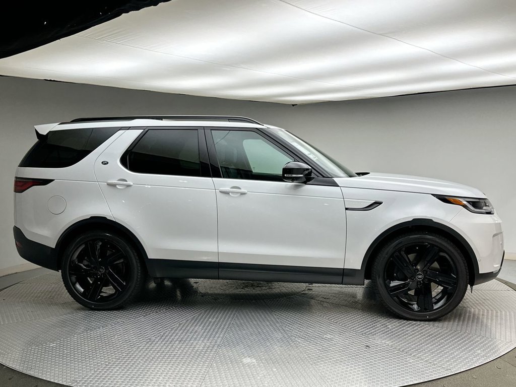 New 2027 Fuji White Land Rover S image 4