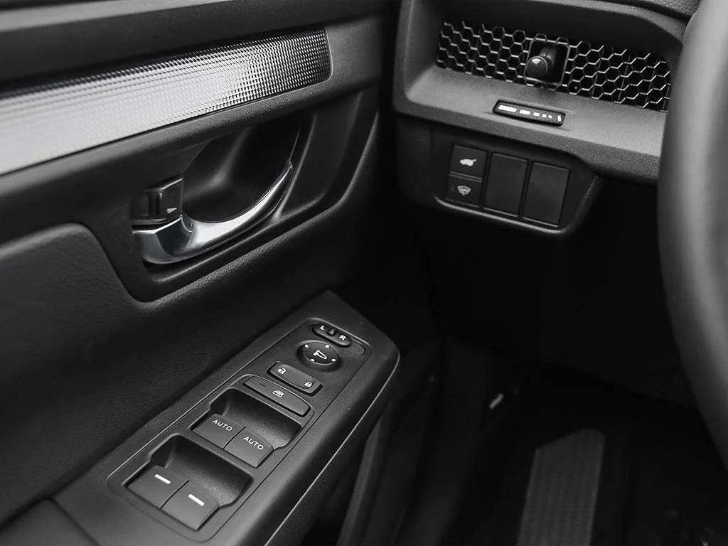 New 2026 Crystal Black Pearl Honda SPORT HYBRID The SUV you love  now more efficient image 16