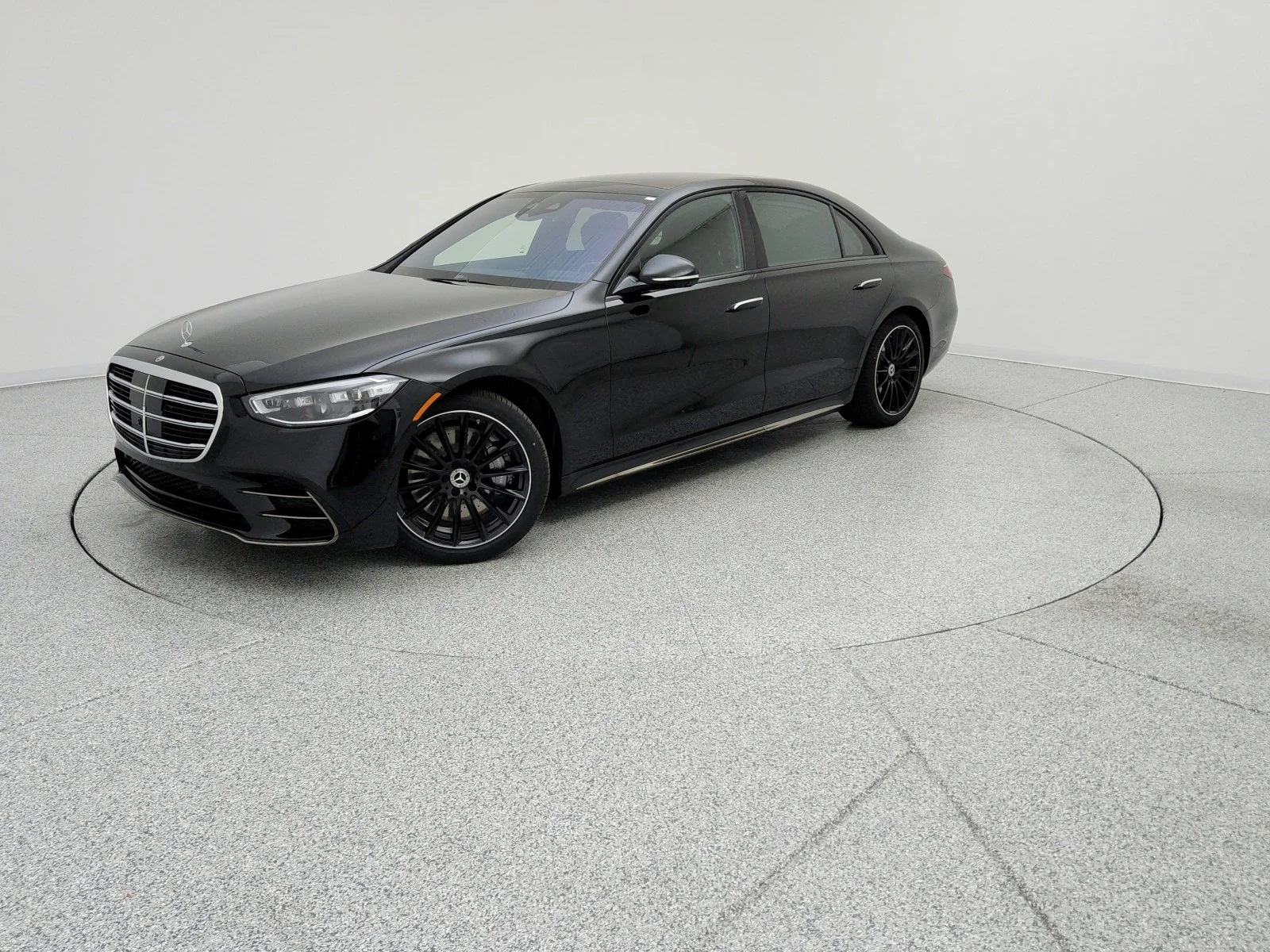 2026 Mercedes-Benz S-Class S 500 4MATIC's photo
