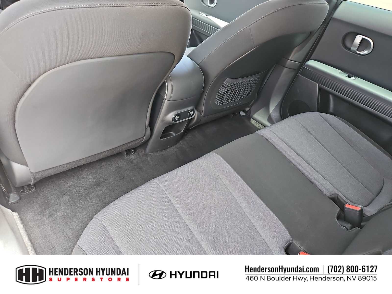 Used 2024 Atlas White Hyundai SEL image 18