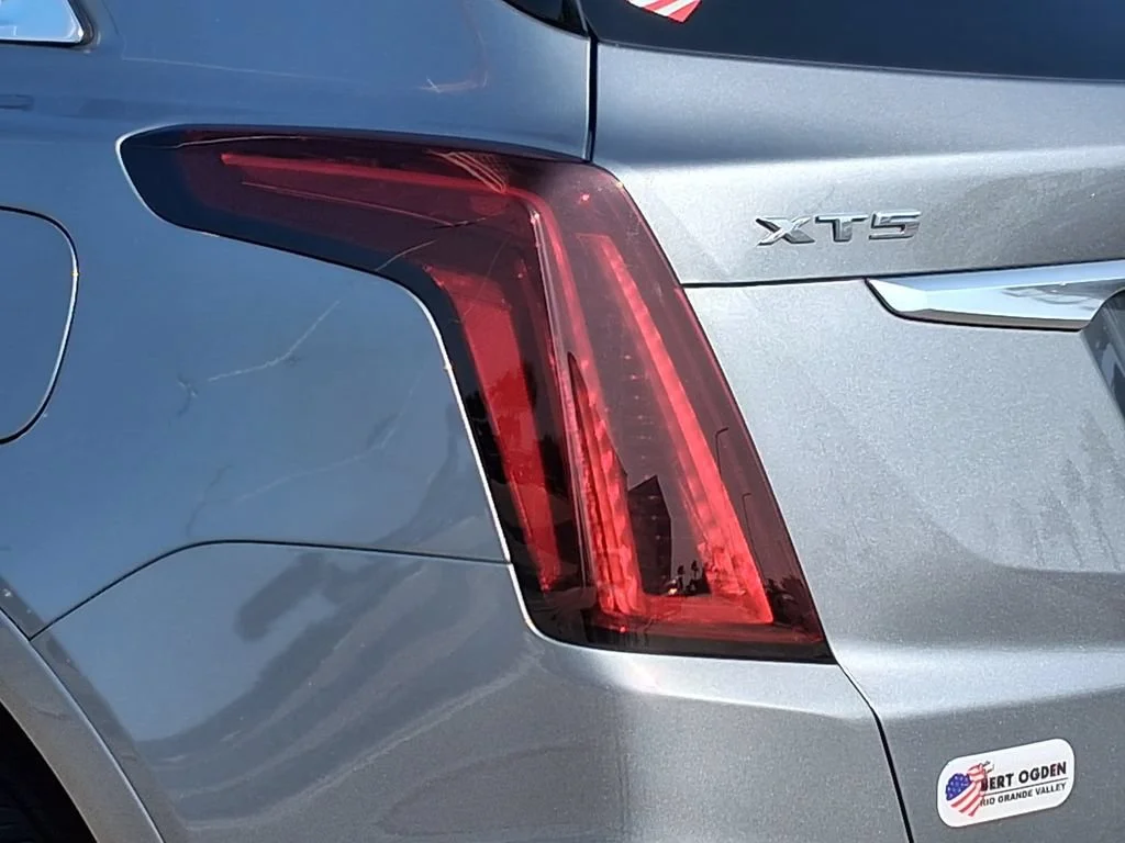 Used 2023 Argent Silver Metallic Cadillac Luxury image 8