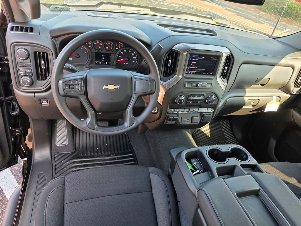 2025 Chevrolet Silverado 2500 HD Custom - Photo 17
