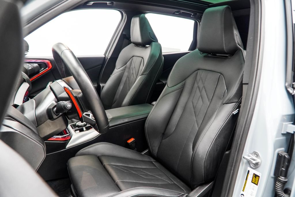 Used 2025 Gray BMW M50 xDrive image 36