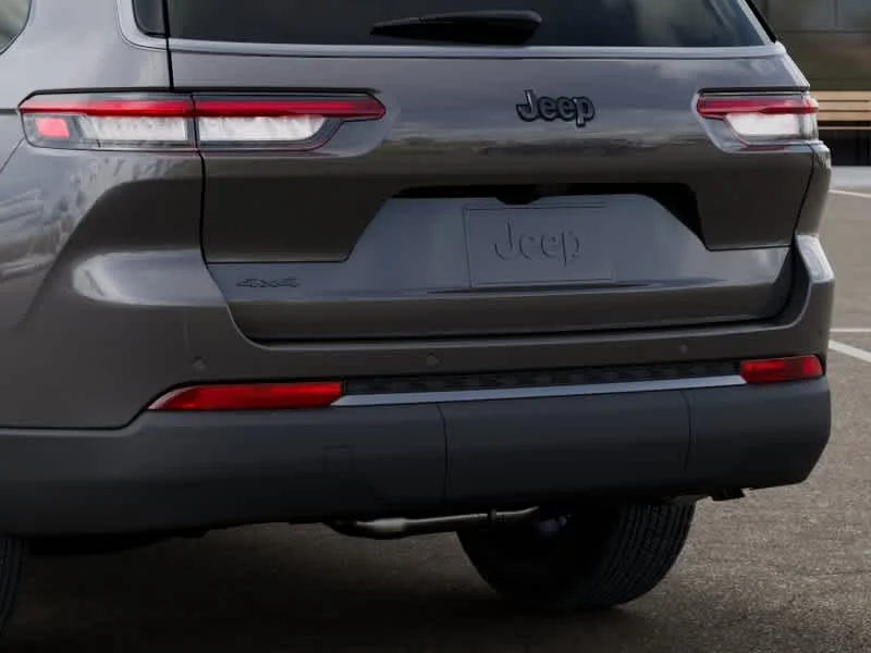 New 2026 Baltic Gray Metallic Clearcoat Jeep Laredo Altitude image 13