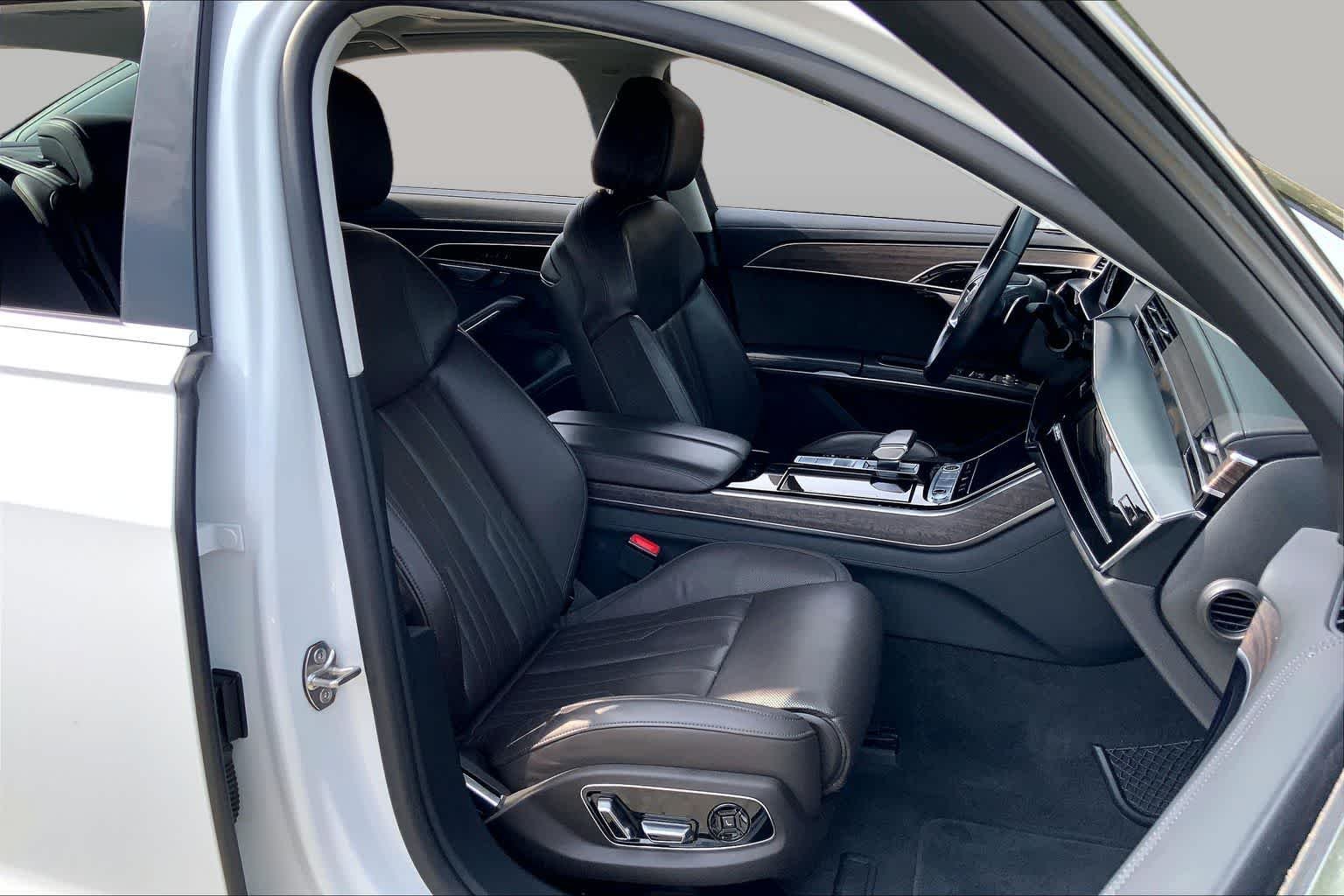 Used 2021 Glacier White Metallic Audi  image 9