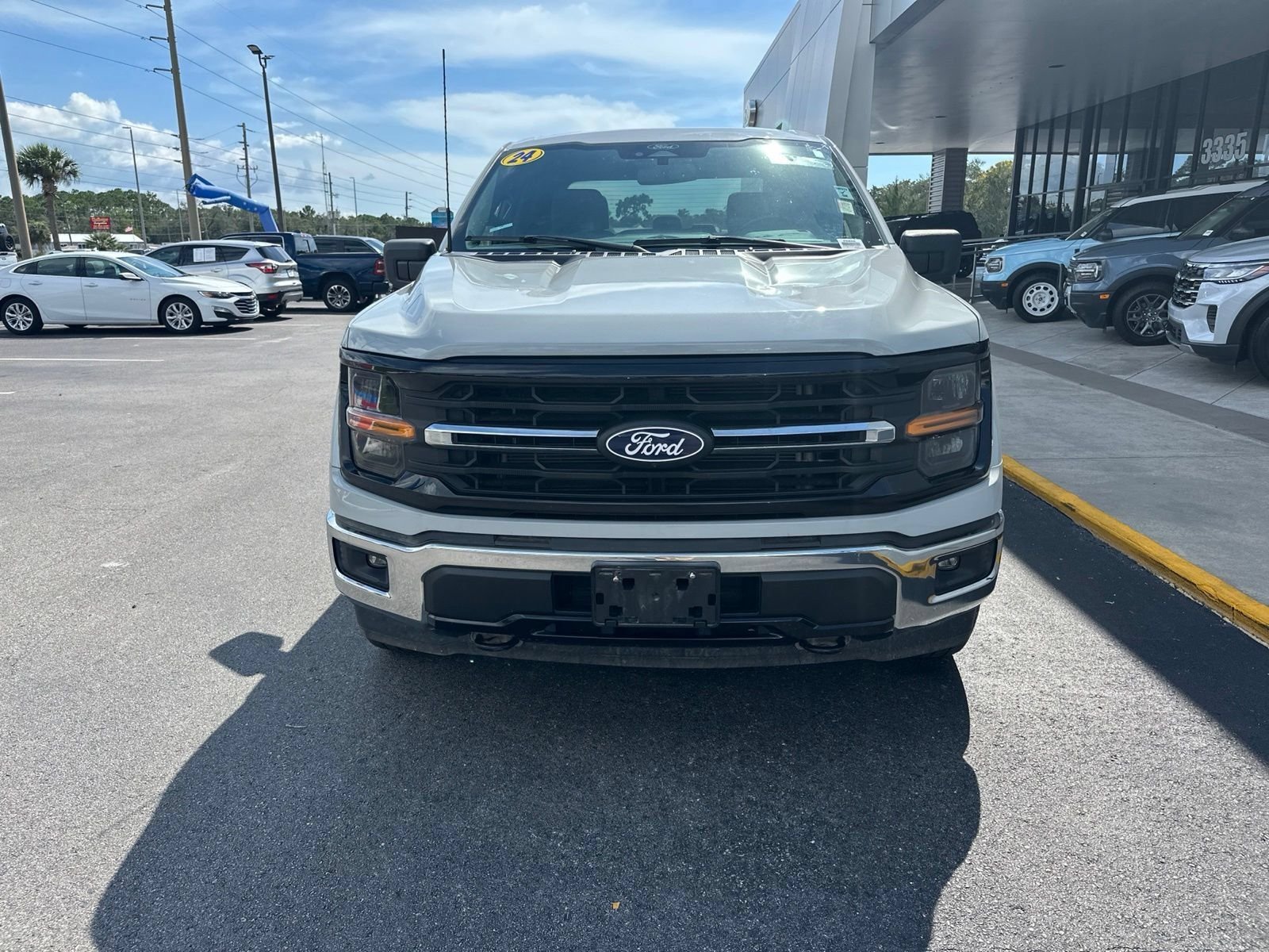 Used 2024 Avalanche Gray Ford XLT image 10