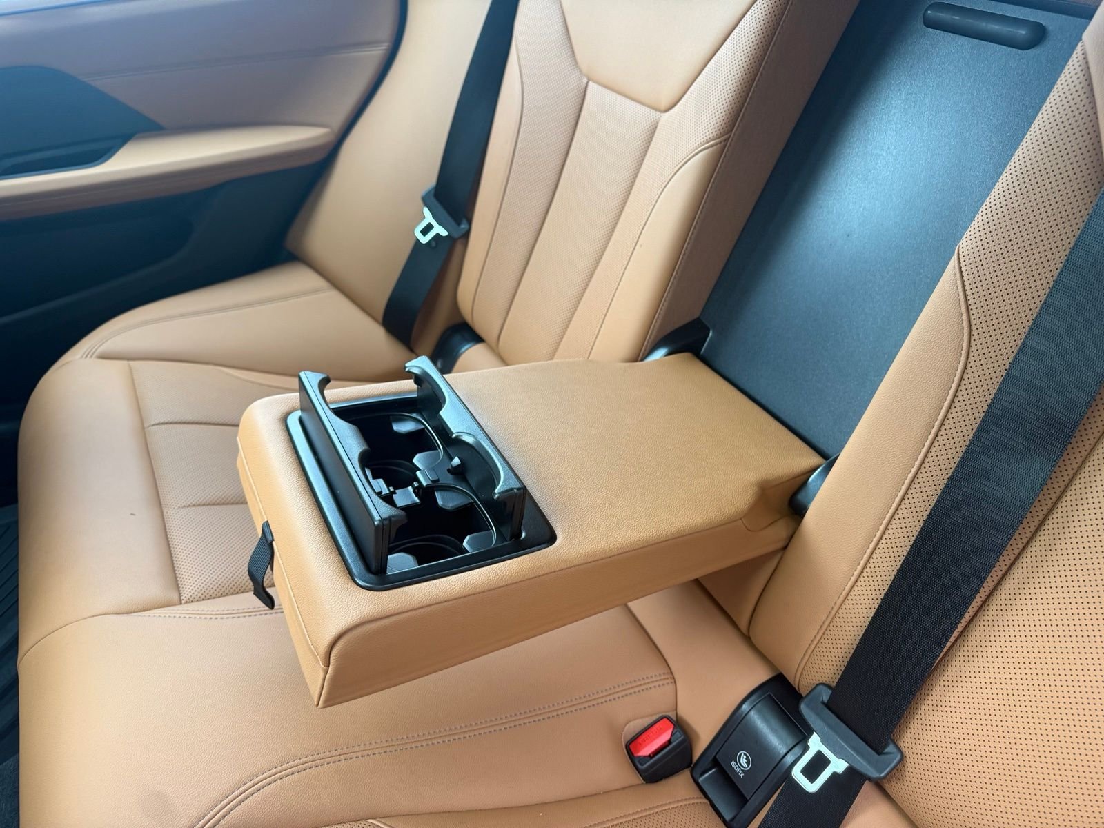 Used 2025 Gray BMW xDrive40 image 32