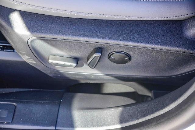 New 2025 Oxford White Ford Badlands® image 46