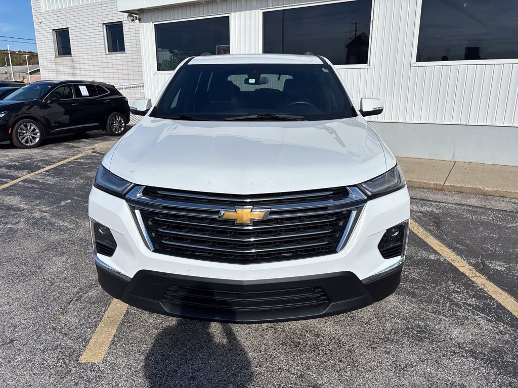 Used 2023 SUMMIT WHITE Chevrolet LT Cloth image 8