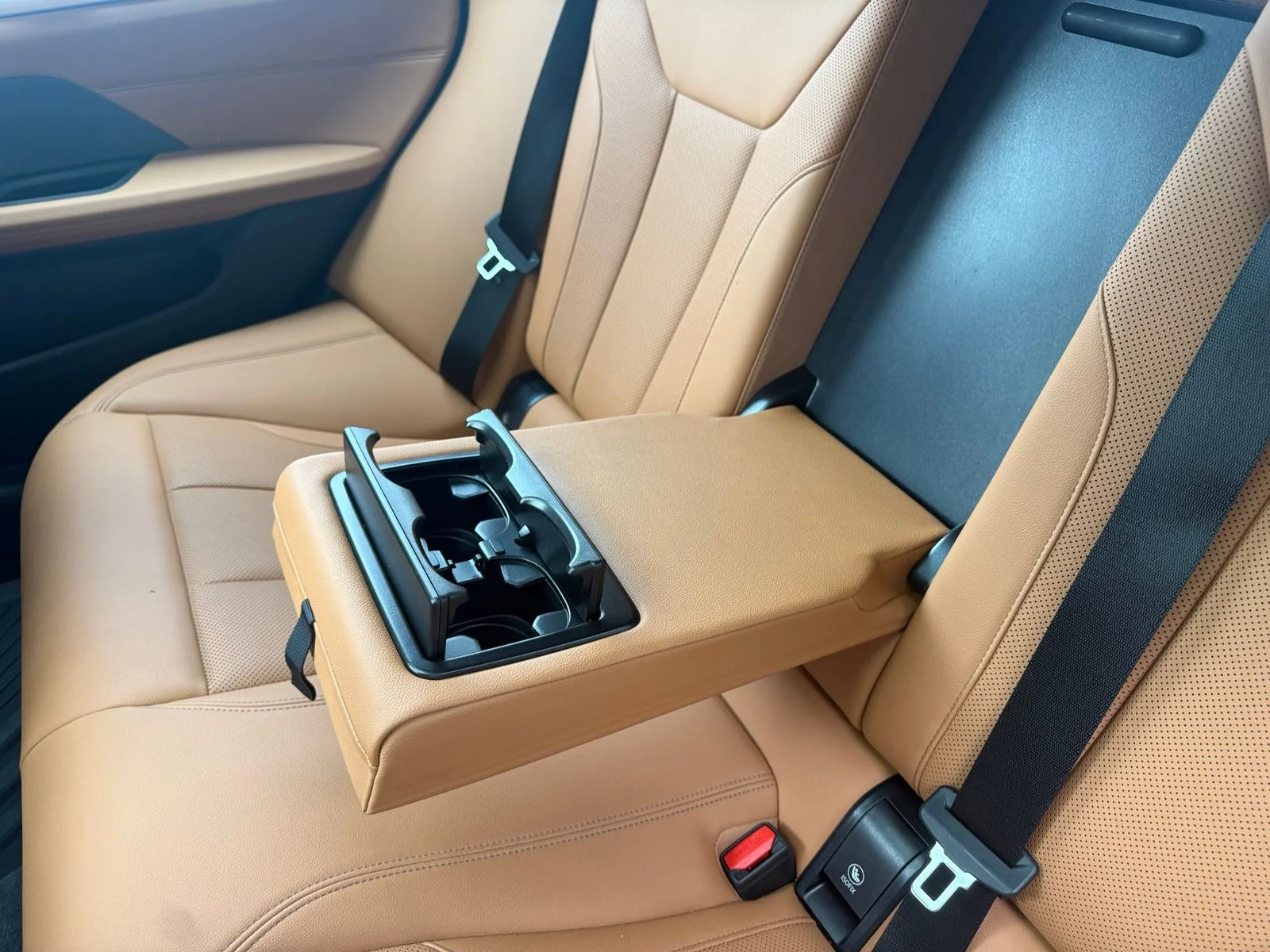 Used 2025 Gray BMW xDrive40 image 32