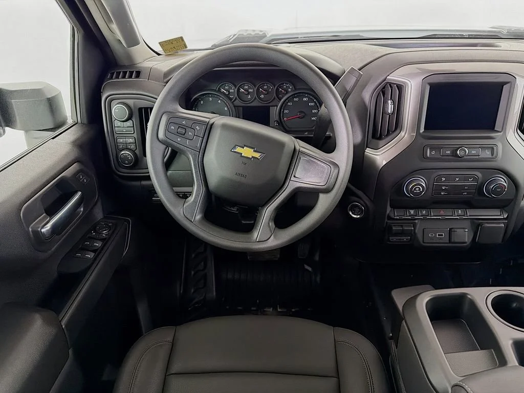 New 2026 Summit White Chevrolet Work Truck image 18