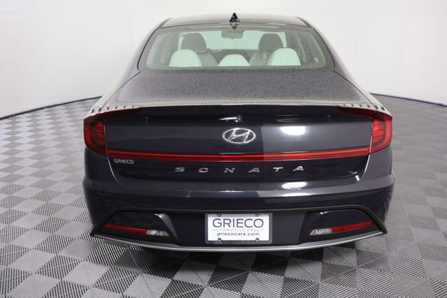 Used 2023 Blue Hyundai SE image 7