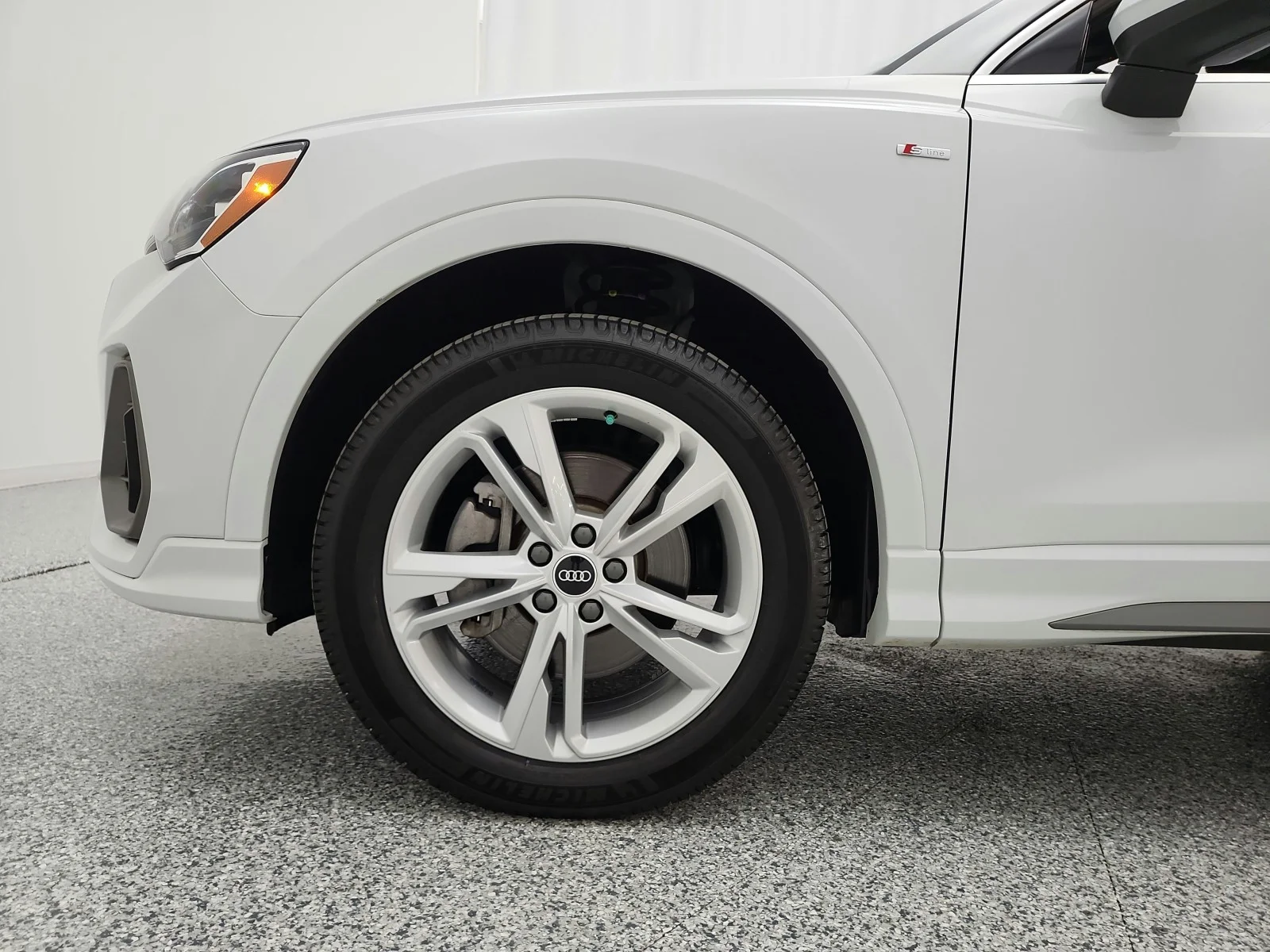 Used 2021 Glacier White Metallic Audi S line Premium 45 TFSI quattro image 18