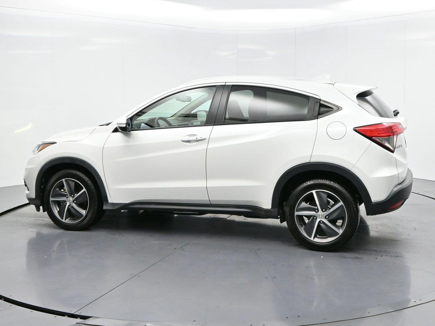 Used 2022 Platinum White Pearl Honda EX-L image 5