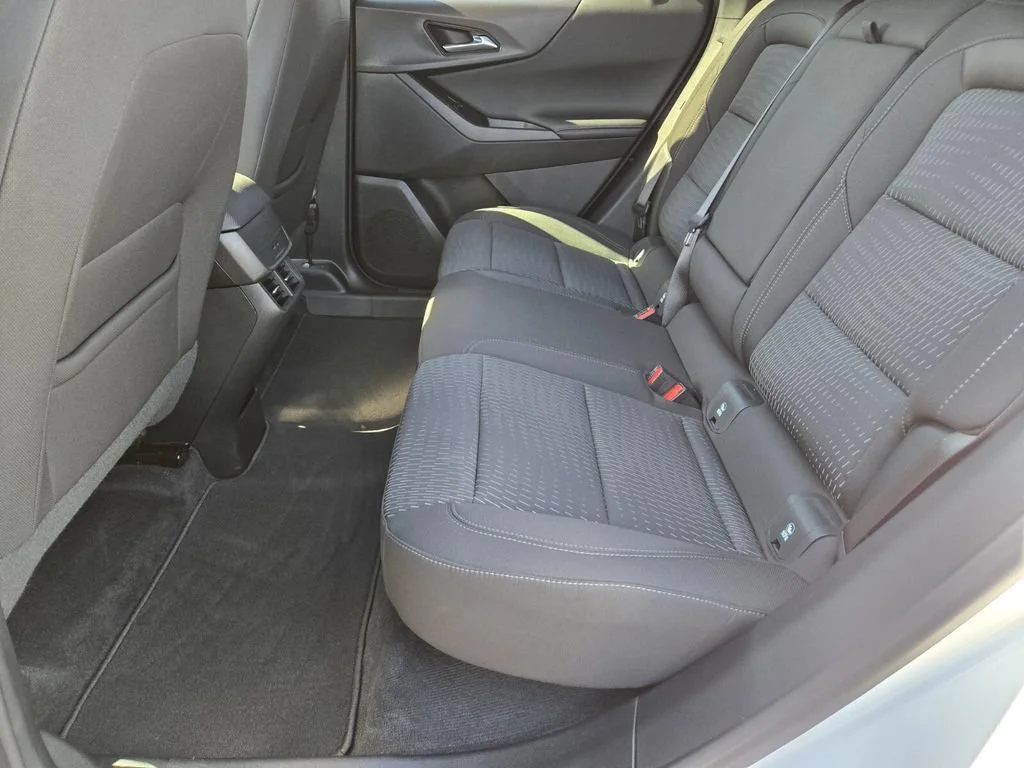 Used 2026 Summit White Chevrolet LT image 11