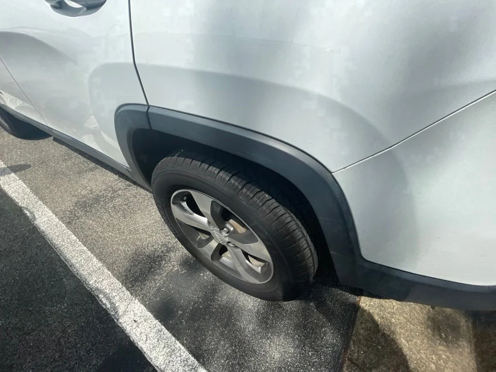 Used 2019 White Jeep Limited image 15