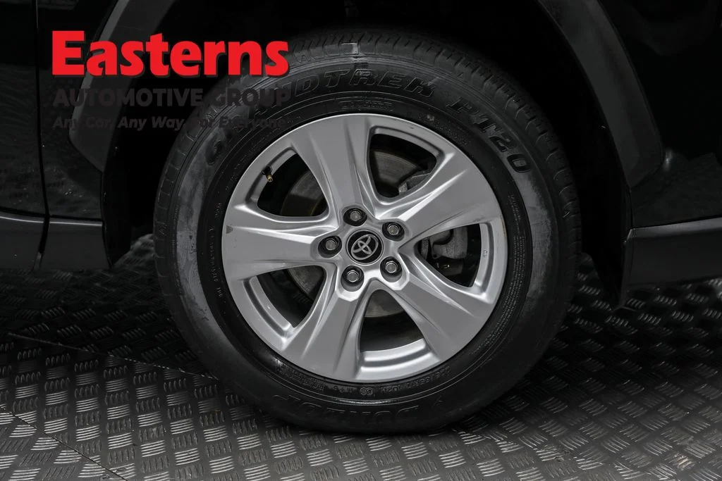 Used 2021 Black Toyota XLE image 28