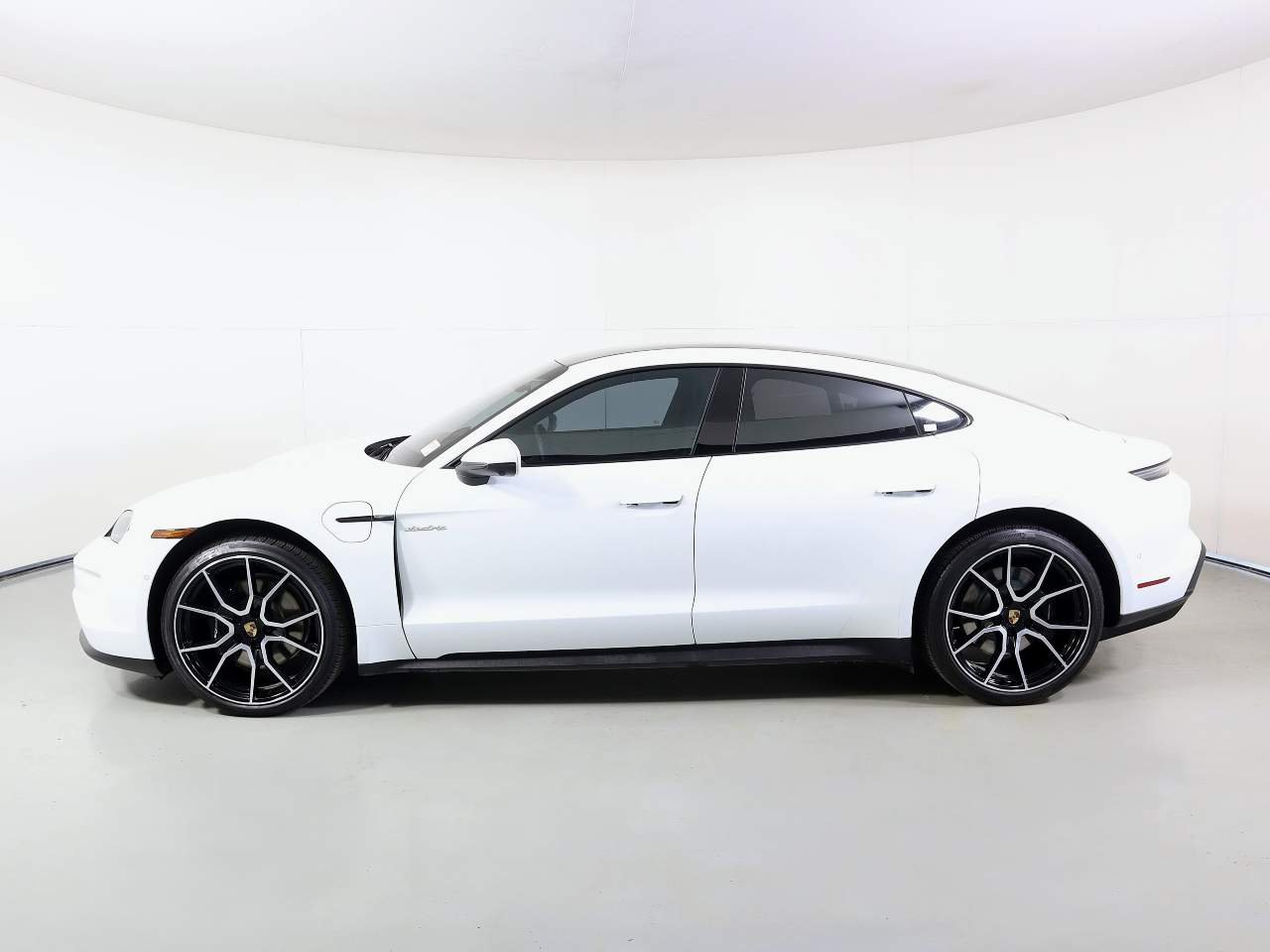 Certified Used 2025 White Porsche 4S image 2